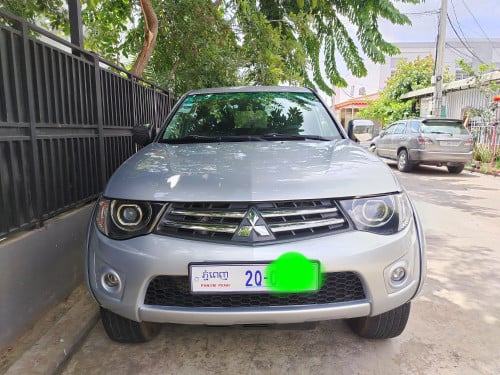 2009 ម៉ាសុីន3.2  13800$ចរចា