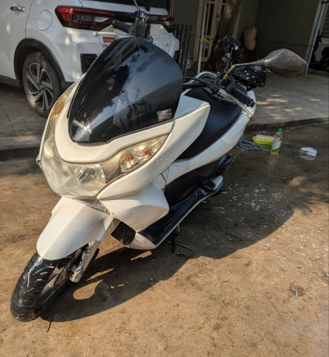 2013 Honda PCX 125 (with plate+ID)