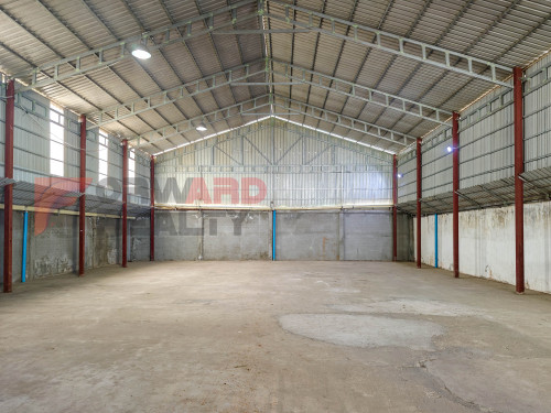 375 SQM Warehouse available for rent in Boeng Trobek Area.