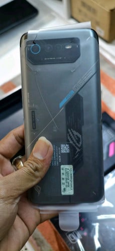 Asus ROG 6D RAM 12GB STORAGE 256GB នៅស្អាតដូចថ្មី!