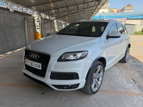 Audi Q7 2012 full