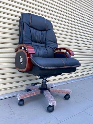 Boss chair