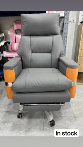Boss Premium Chair
