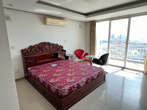 Decastle Diamond Studio