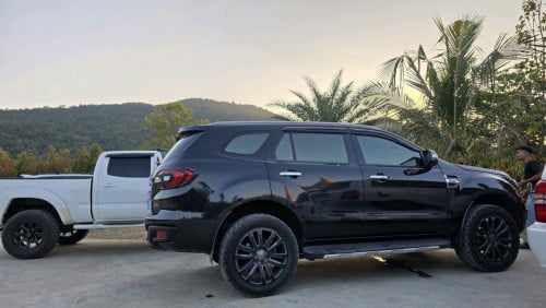 Ford Everest Titanium
