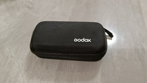 Godox flash attachments set + case