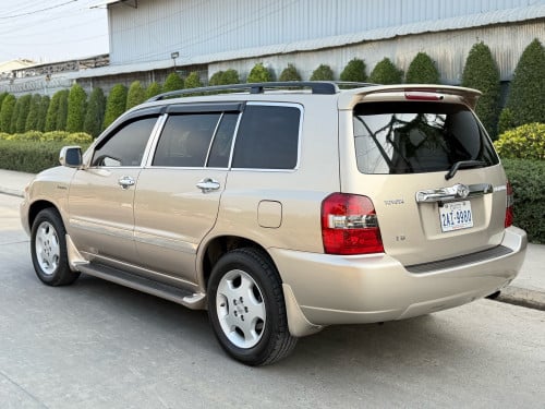 highlander . 2004 -ប៉ុង​.1 limited ហ្វូល កៅអី 3ជួរ