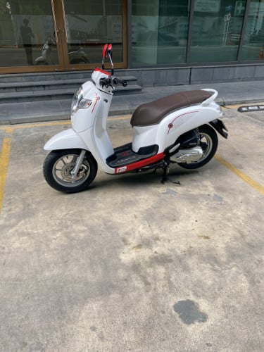 Honda scoopy 2020