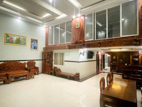 House for rent near school