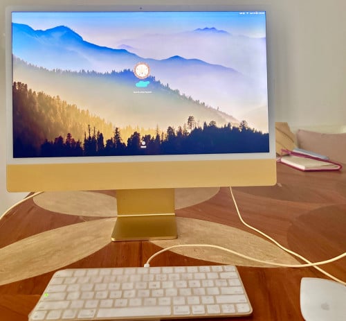 iMac Computer 24-inch