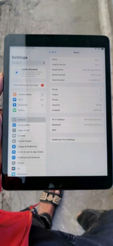 IPad 9t សានុំសុីន ស្អាត 115$