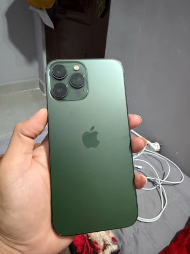Iphone 13 pro max LLA ប្រើខ្លួនឯងផ្ទាល់