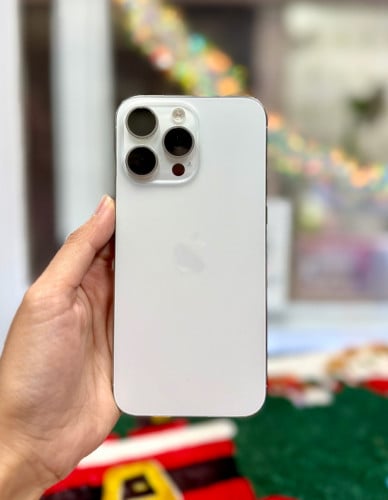 IPhone 15 Pro Max ទំហំផ្ទុក (256G) តួស្អាត 98.999% Model LLA Color White