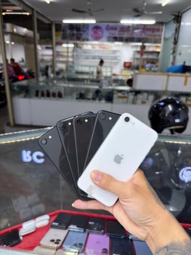 iPhone SE 2 LL/A Black HD64GB Phone Condition 98% 🔋78% , ម៉ាស៊ីនសានុំណែន