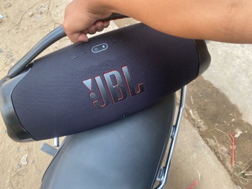 JBL boom box 3