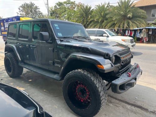 Jeep Wrangler Sahara 018 Up 021