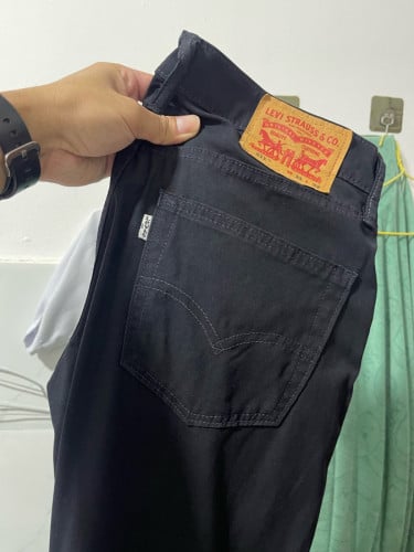 Levi’s AX 97% size 32-32, 4=35$