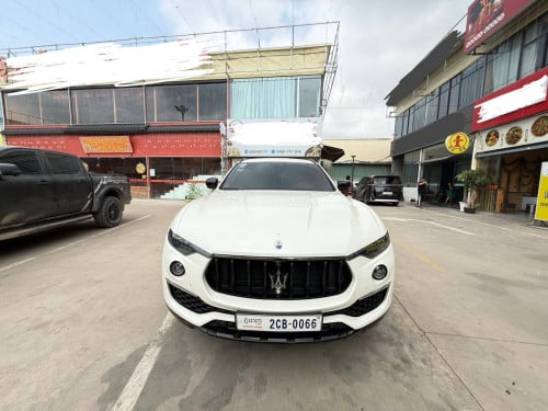 Maserati Levante 2022