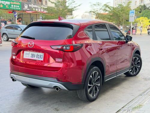 Mazda .CX .5 ឆ្នាំ 024 ហ្វូល  ម្ចាស់ដើមផ្ទាល់ ប្រេីបាន​ 6000km