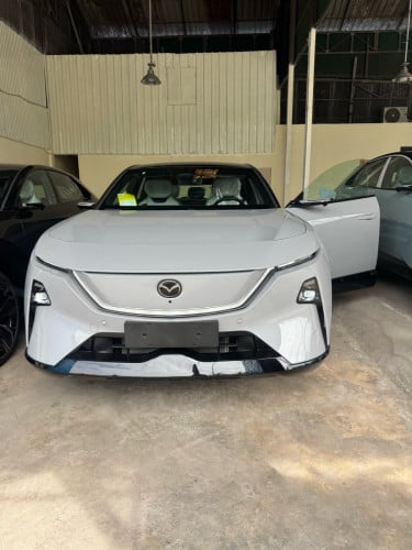 Mazda EZ 60 Max Option 600Km