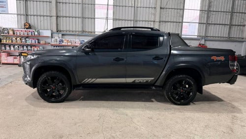 Mitsubisbi Triton 2020 Pong1