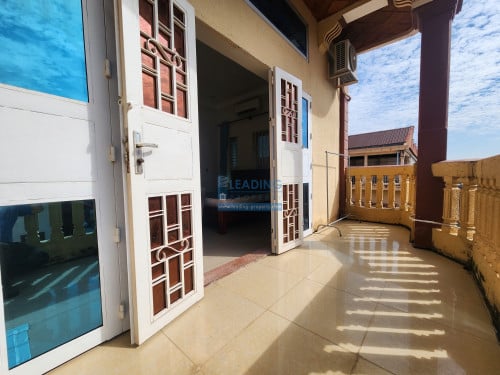 N673 | Nice Balcony 1 Bedroom Furnished Apartment Near Street 2004