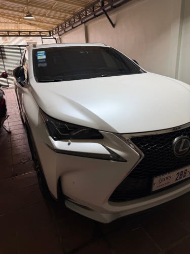 NX200T  ឡានស្អាត