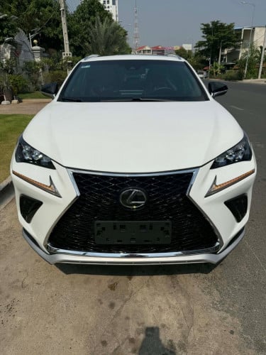 NX300 2018 F Sport ពិន្ទុ​ 93