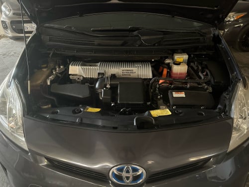 Prius 013option3តំលៃ16,500$ចរចារម្ចាស់លក់ប្ដូសេរី