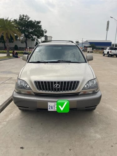 RX300 ឆ្នាំ2000 ប៉ុង1