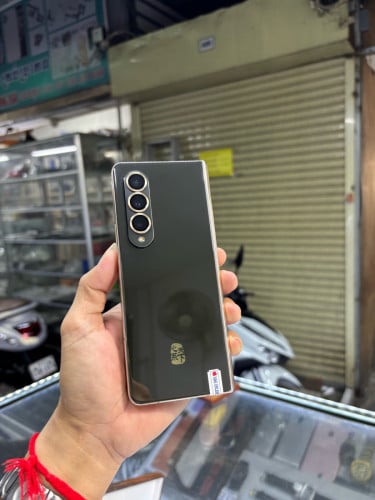 Samsung W23 edition 512G Ram16G Sim2 CH ម៉ាសុីនសានុំជាំខាងក្នុងតិច