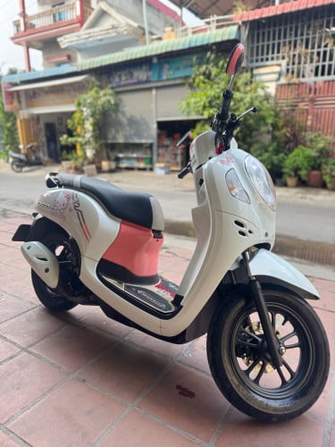 ម៉ូតូជិះផ្ទាល់ scoopy club  022 លក់