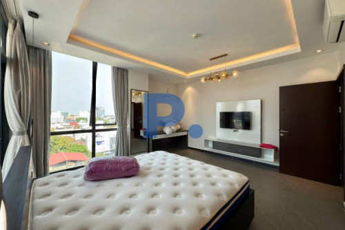 Spacious 2 Bedrooms Apartment for RENT near BKK1 and Independence Monument