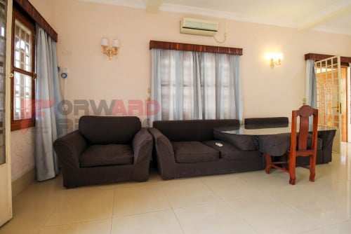 Spacious 7 bedrooms villa with Swimming Pool for rent in Tonle Bassac Area (Close to BKK1)