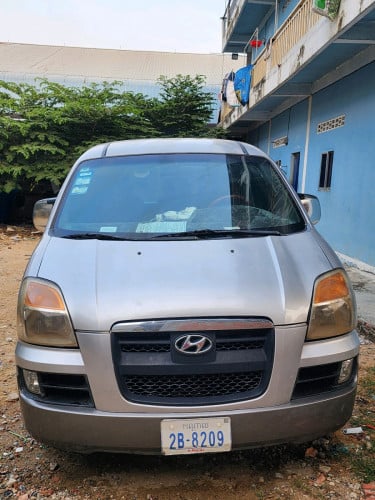 Starex 04 ម្ចាស់ផ្ទាល់យូៗជិះម្ដង