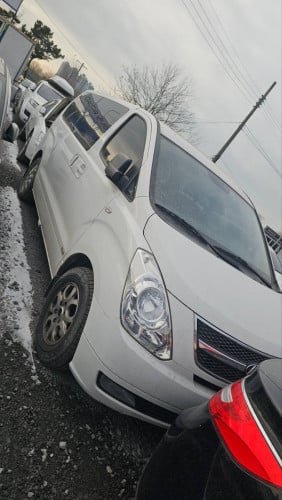 Starex2013ពណ៏សក្រដាស់ពន្នថ្មីណាស់លក់14600$លេក្រាម077340440_098340440