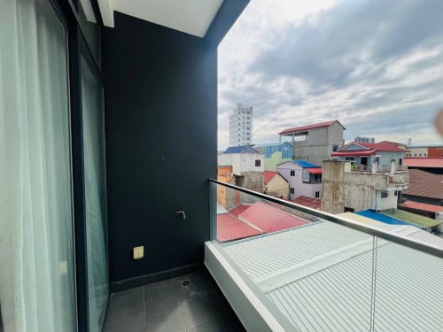 Swimming pool Serviced apartment for rent near Borey keila