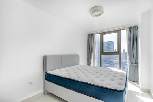 The Peak Residence Rent 1300$