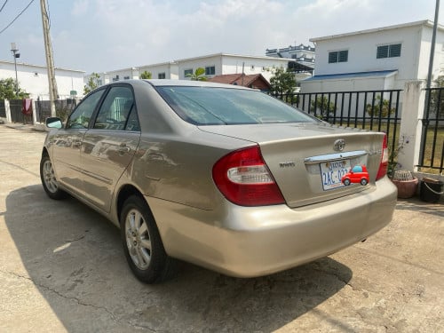 TO Camry 2004-XLE Full Option អត់បុក100%