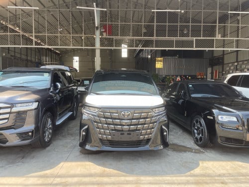 Toyota Alphard 2024 Executive lounge 7 seats Full options