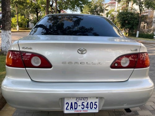 Toyota Corolla Silver Years 02
