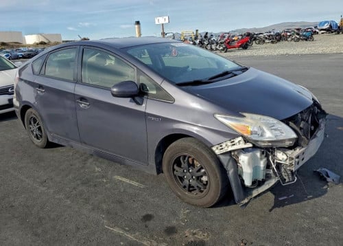 Toyota Prius 2014 ឡានដោះកាង