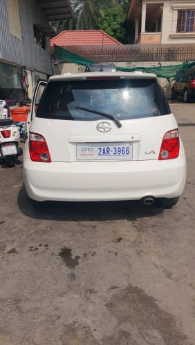 Toyota scion ឆ្នាំ 2006