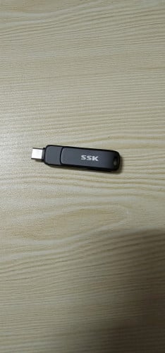 USB flash drive 128gb