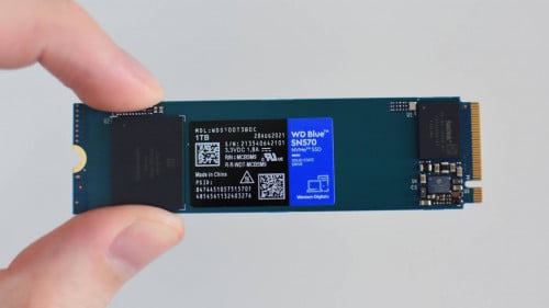 WD Blue SN570 M.2 NVMe PCIe Gen 3 1TB នៅថ្មី100%