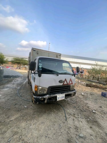 លក់ឡានកូរ៉េមួយមេៗ