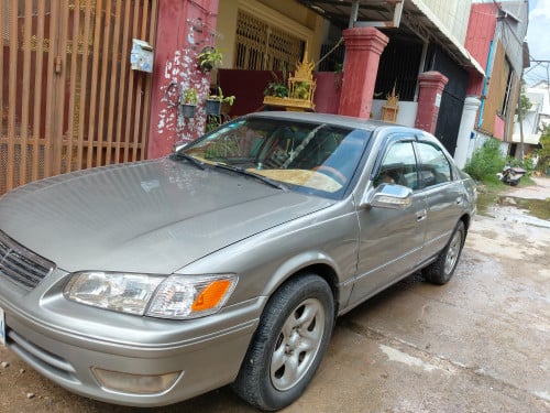 រកទិញ កាមេរី ឆ្នាំ១៩៩៧-០១