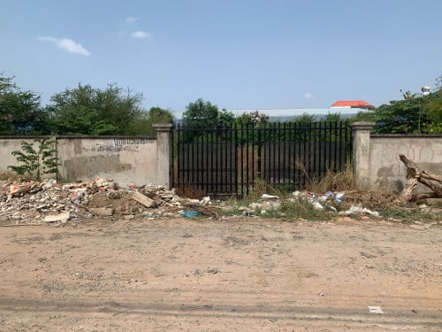 ដីលក់ ជិតផ្សារឈូកមាស