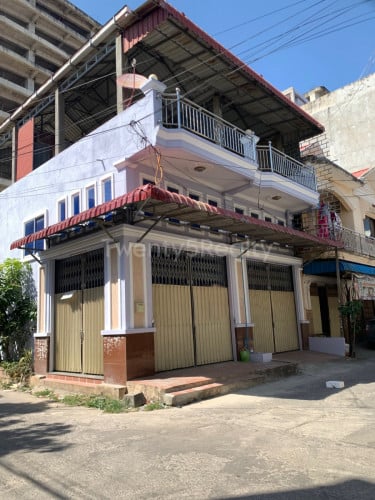 ផ្ទះកែង២ល្វែងសម្រាប់ជួល អាចរកស៊ីបាន