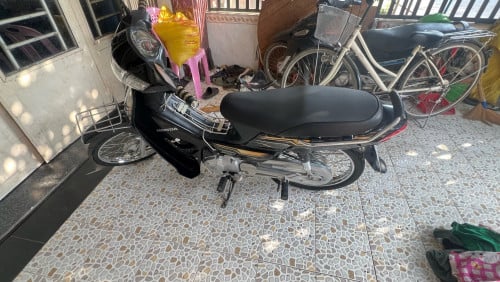 ម្ចាស់ផ្ទាល់